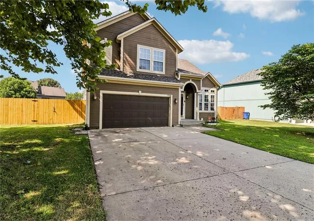 2nd image of 770 River Falls Rd, Kansas City, KS 66111 | MLS# 2634310