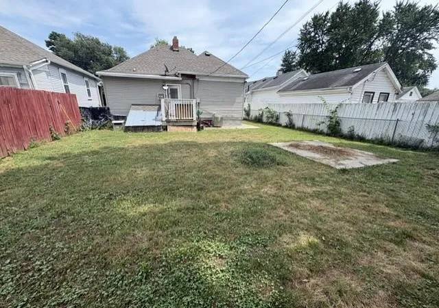16th image of 824 Warsaw Ave, Saint Joseph, MO 64507 | MLS# 2634312