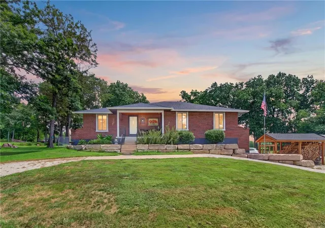 4th image of 21801 S Martha Rd, Peculiar, MO 64078 | MLS# 2634315