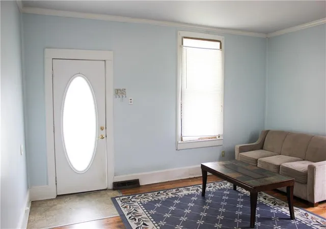 4th image of 203 E Elm St, Clinton, MO 64735 | MLS# 2634319