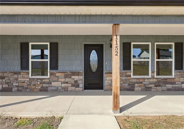 Photo 3 of Single family home for sale at 1152 Lafayette Dr, Odessa, MO 64076 | MLS# 2634325 | Listing updated on 2026-10-08