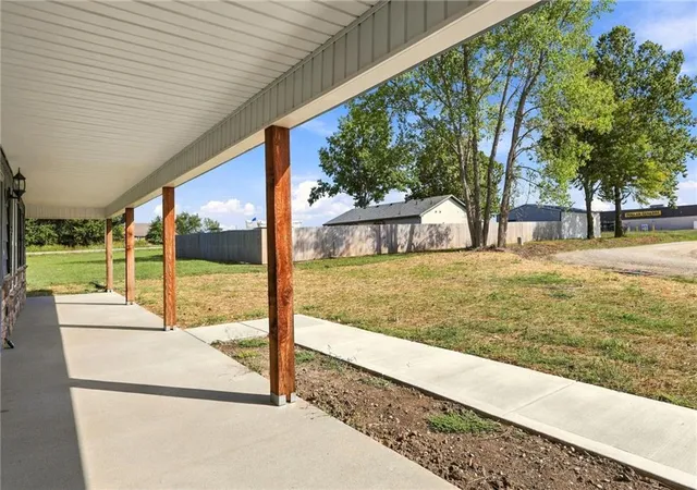 Photo 4 of Single family home for sale at 1152 Lafayette Dr, Odessa, MO 64076 | MLS# 2634325 | Listing updated on 2026-10-08