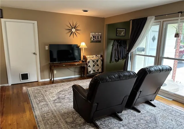 Photo 3 of Single family home for sale at 714 W Thompson St, Maryville, MO 64468 | MLS# 2634326 | Listing updated on 2026-09-21