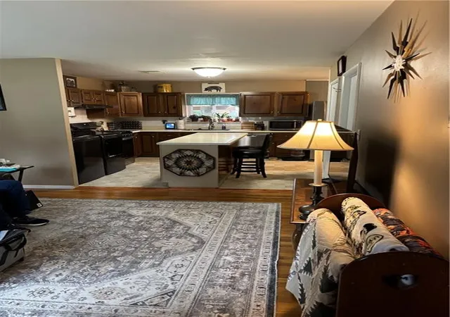 Photo 4 of Single family home for sale at 714 W Thompson St, Maryville, MO 64468 | MLS# 2634326 | Listing updated on 2026-09-21