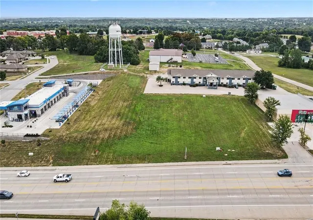 4th image of 000 N 169 Hwy, Smithville, MO 64089 | MLS# 2634338