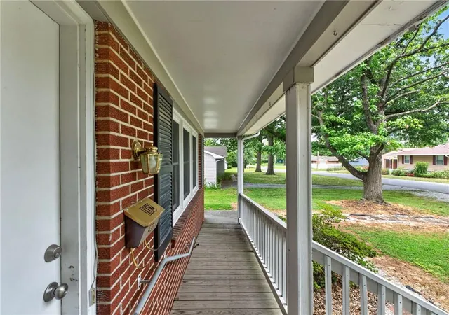 5th image of 102 E Hospital Rd, El Dorado Springs, MO 64744 | MLS# 2634354