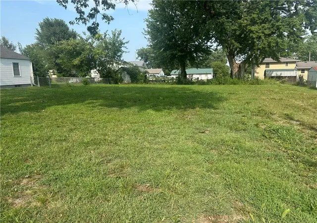 4th image of 903 Woodward St, Chillicothe, MO 64601 | MLS# 2634355