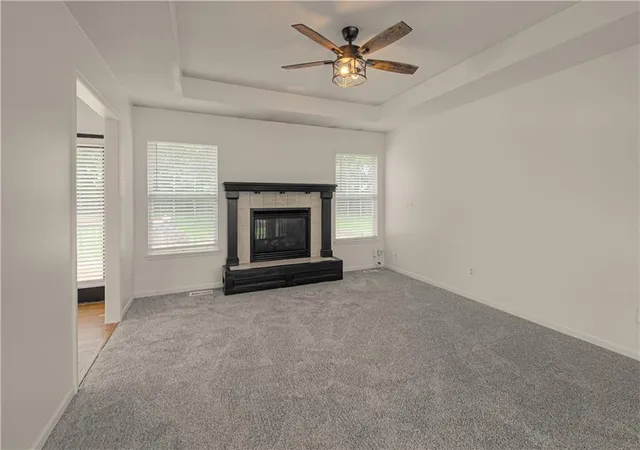 Photo 4 of Sale Pending at 3207 Steel Wheel Dr, Harrisonville, MO 64701 | MLS# 2634365 | Listing updated on 2026-09-06