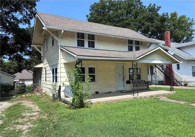 1st image of 1104 S Independence N/a, Harrisonville, MO 64701 | MLS# 2634376
