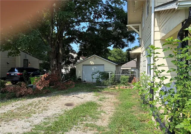 4th image of 1104 S Independence N/A, Harrisonville, MO 64701 | MLS# 2634376