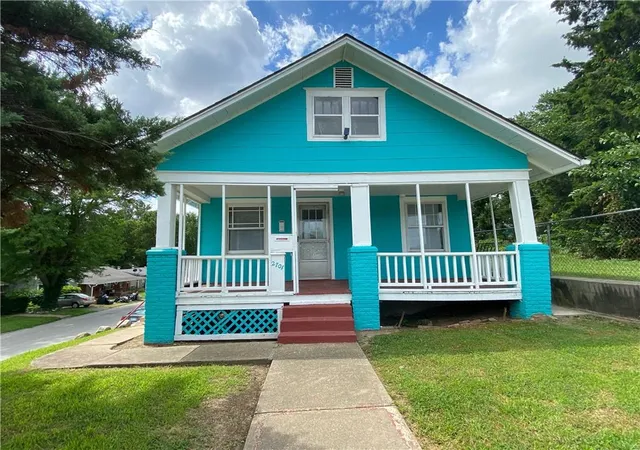 Photo 1 of Single family home for sale at 2701 Parallel Ave, Kansas City, KS 66104 | MLS# 2634377 | Listing updated on 2026-07-31