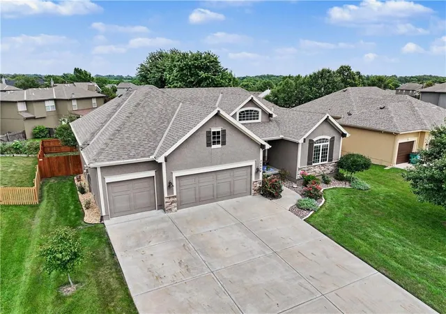 34th image of 20909 S Barker Rd, Spring Hill, KS 66083 | MLS# 2634380