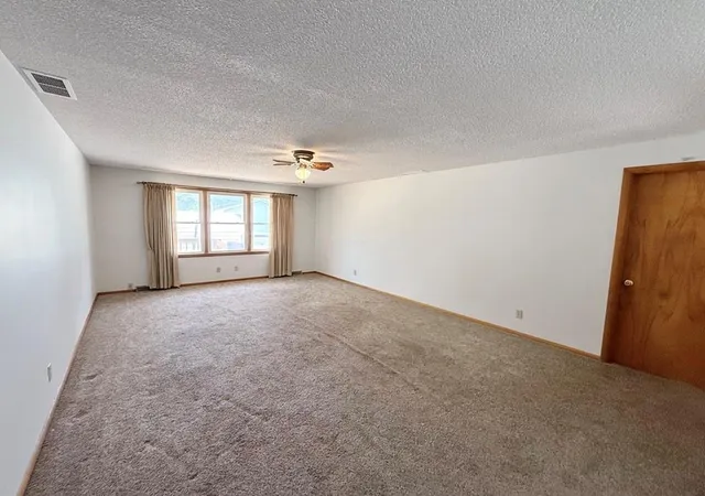 2nd image of 1409 S 32 Hwy, El Dorado Springs, MO 64744 | MLS# 2634382