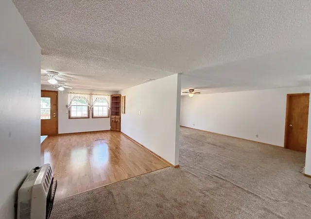 3rd image of 1409 S 32 Hwy, El Dorado Springs, MO 64744 | MLS# 2634382