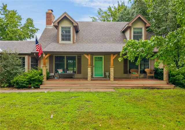 2nd image of 25302 E 130th St, Greenwood, MO 64034 | MLS# 2634388