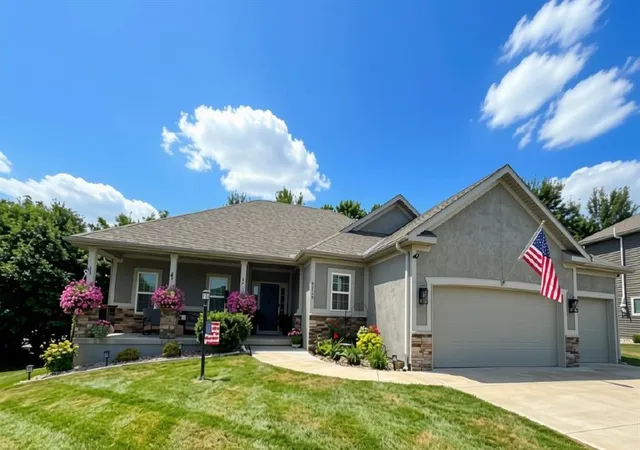 Photo 3 of Single family home for sale at 4116 Autumn Ridge Ct, St Joseph, MO 64505 | MLS# 2634389 | Listing updated on 2026-08-18
