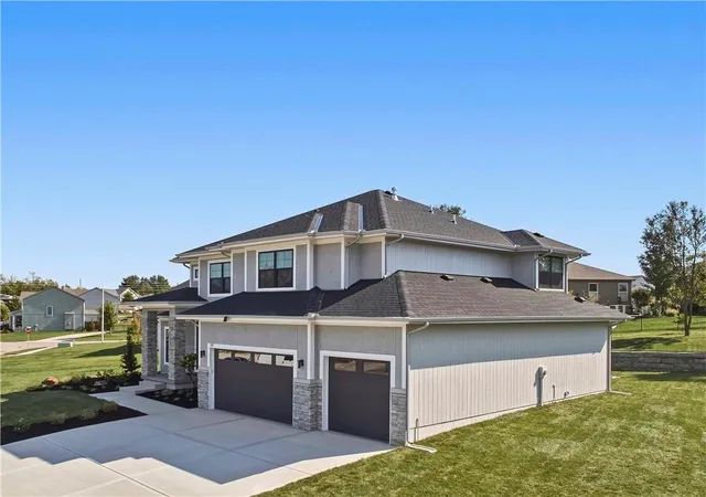 Photo 2 of Single family home for sale at 509 Turnbridge Dr, Raymore, MO 64083 | MLS# 2634395 | Listing updated on 2026-09-27
