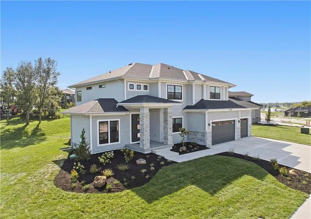 Photo 3 of Single family home for sale at 509 Turnbridge Dr, Raymore, MO 64083 | MLS# 2634395 | Listing updated on 2026-09-27