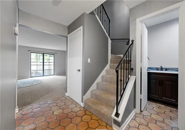 Photo 3 of Sale Pending at 10225 Conser St, Overland Park, KS 66212 | MLS# 2634404 | Listing updated on 2026-09-08
