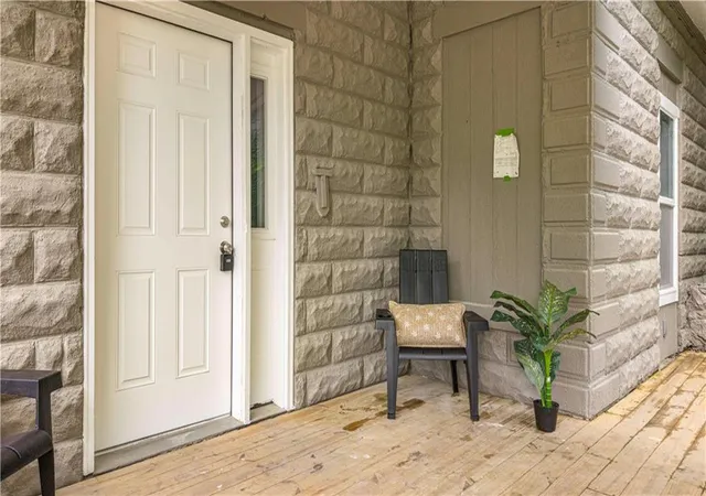 Photo 4 of Single family home for sale at 528 Caldwell St, Excelsior Springs, MO 64024 | MLS# 2634405 | Listing updated on 2026-08-10