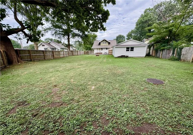 44th image of 805 S 2nd St, Clinton, MO 64735 | MLS# 2634406