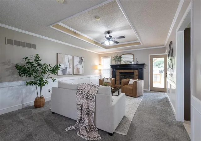 Photo 3 of Sale Pending at 801 SW Southgate Dr, Blue Springs, MO 64015 | MLS# 2634441 | Listing updated on 2026-09-04