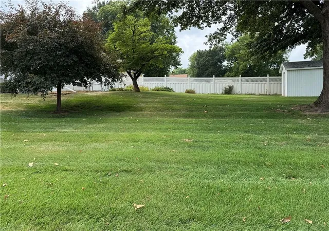 4th image of 1210 Lipper Ave, Higginsville, MO 64037 | MLS# 2634455