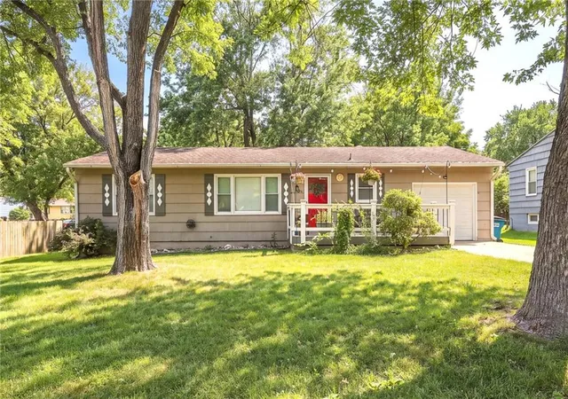 1st image of 7306 Dearborn St, Overland Park, KS 66204 | MLS# 2634460