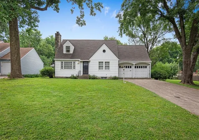 Photo 2 of Sale Pending at 10011 E & 10009 35th Ter S, Independence, MO 64052 | MLS# 2634464 | Listing updated on 2026-08-25