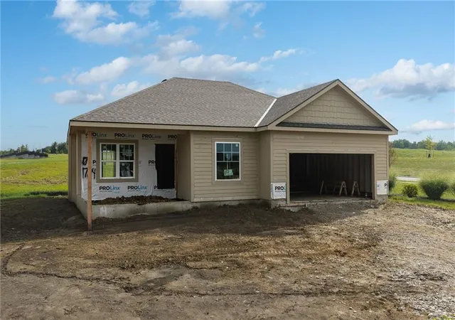 2nd image of 1784 N 157th Ter, Basehor, KS 66007 | MLS# 2634468