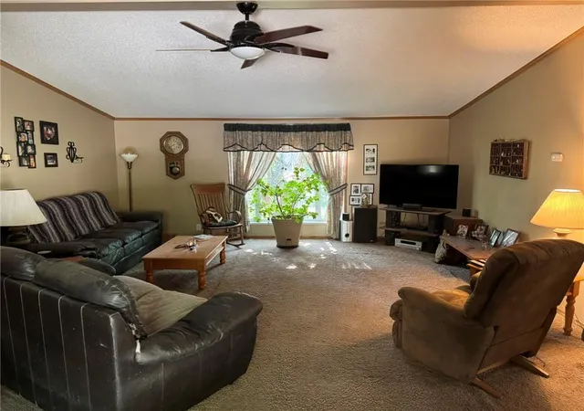 3rd image of 25 El Dorado Ln, Linn Valley, KS 66040 | MLS# 2634474