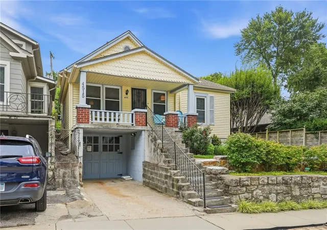 Photo 1 of Single family home for sale at 4515 Cambridge St, Kansas City, KS 66103 | MLS# 2634484 | Listing updated on 2026-09-20