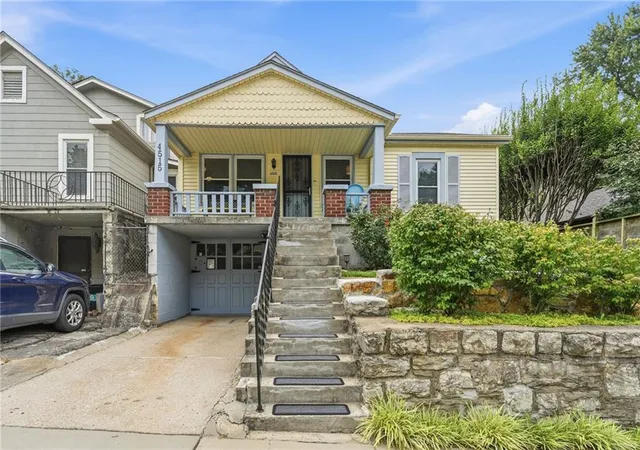 Photo 3 of Single family home for sale at 4515 Cambridge St, Kansas City, KS 66103 | MLS# 2634484 | Listing updated on 2026-09-20