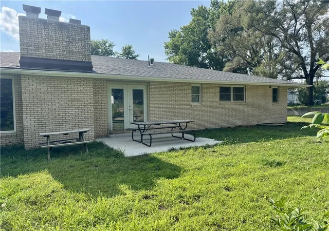 4th image of 506 Atchison St, Oskaloosa, KS 66066 | MLS# 2634487