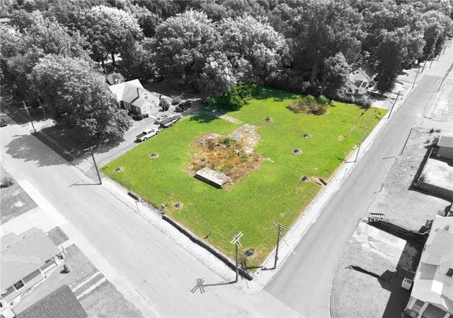 Photo 2 of Land for sale at 404 N Main St, Carrollton, MO 64633 | MLS# 2634502 | Listing updated on 2026-08-10