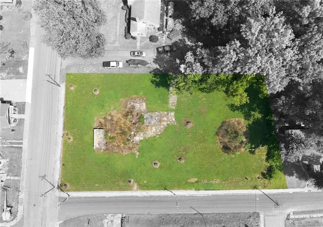 Photo 3 of Land for sale at 404 N Main St, Carrollton, MO 64633 | MLS# 2634502 | Listing updated on 2026-08-10