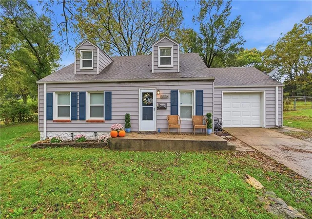 Single family home for sale at 9028 Mcgee St, Kansas City, MO 64114 | MLS# 2634507