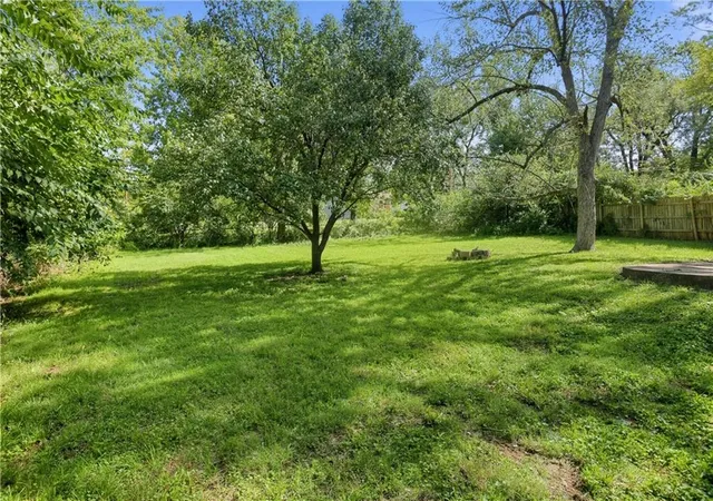 Photo 29 of Sale Pending at 11203 N Monroe Ct, Kansas City, MO 64137 | MLS# 2634519 | Listing updated on 2026-10-09