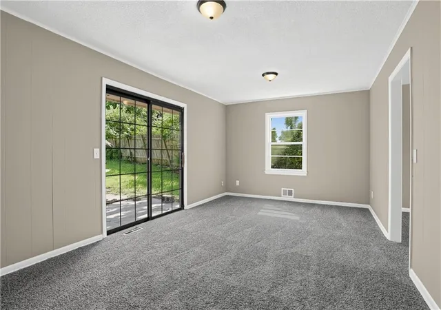 Photo 4 of Single family home for sale at 11203 N Monroe Ct, Kansas City, MO 64137 | MLS# 2634519 | Listing updated on 2026-09-18