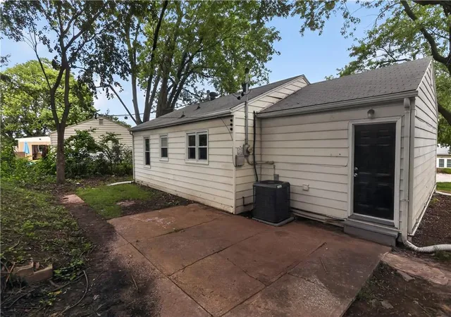 16th image of 3923 Nebraska Ave, Kansas City, KS 66102 | MLS# 2634522