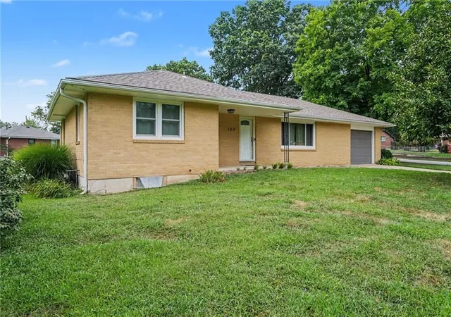 5th image of 108 Highland Dr, Smithville, MO 64089 | MLS# 2634524