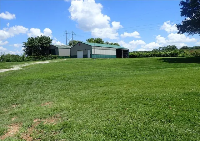 15th image of 1459 Nw County Road 1001 Road, Butler, MO 64730 | MLS# 2634525