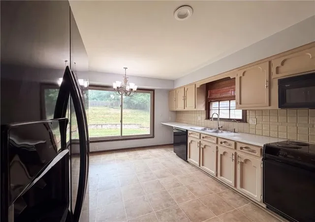 Photo 2 of Single family home for sale at 6916 N Overland Dr, Kansas City, MO 64151 | MLS# 2634544 | Listing updated on 2026-10-01