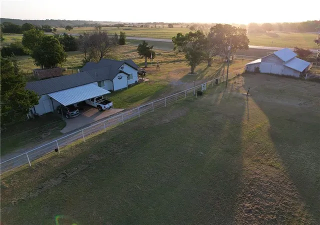 Photo 2 of Single family home for sale at 135 Washington Blvd, Pawhuska, OK 74056 | MLS# 2634549 | Listing updated on 2026-09-05