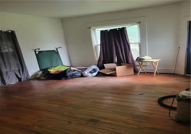 Photo 3 of Single family home for sale at 206 Willis St, De Kalb, MO 64440 | MLS# 2634551 | Listing updated on 2026-09-21