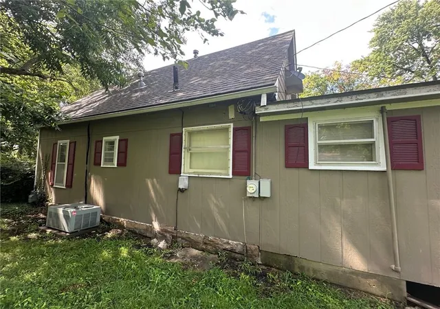 23rd image of 1408 N 3rd St, Neodesha, KS 66757 | MLS# 2634564