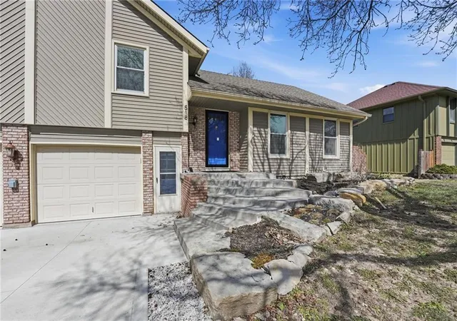 Photo 4 of Sale Pending at 518 NW 65th Terrace, Kansas City, MO 64118 | MLS# 2634565 | Listing updated on 2026-08-14