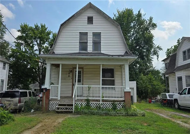 1st image of 308 Jackson St, Chillicothe, MO 64601 | MLS# 2634567