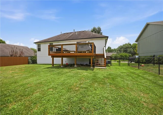 25th image of 309 E Phillips St, Odessa, MO 64076 | MLS# 2634577