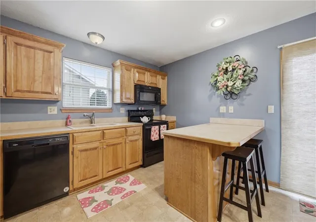 3rd image of 309 E Phillips St, Odessa, MO 64076 | MLS# 2634577